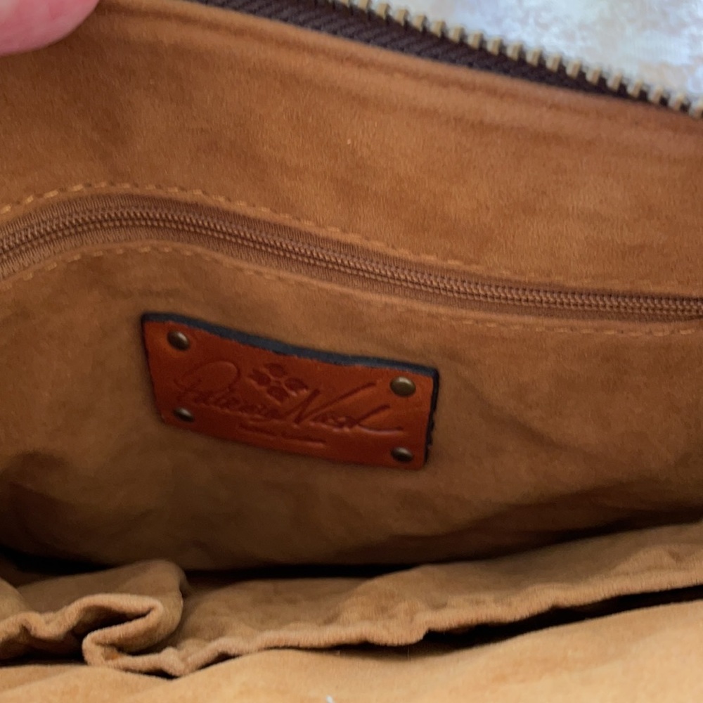 PATRICIA NASH LUGGAGE CROSSBODY - Picture 5 of 7